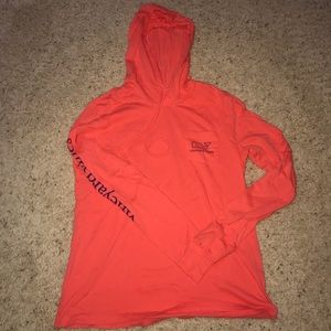 WORN ONCEVineyard Vines Hood LightweightSweatshirt